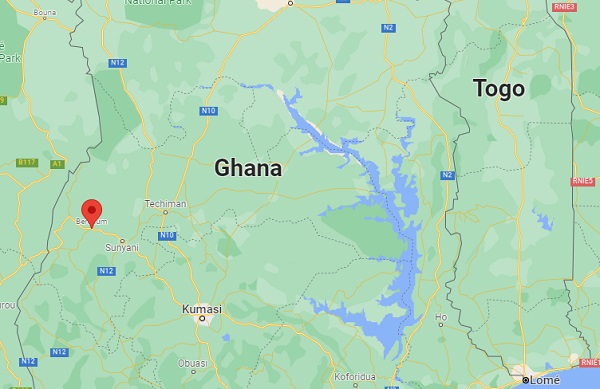 Police swoop nets five suspected criminals