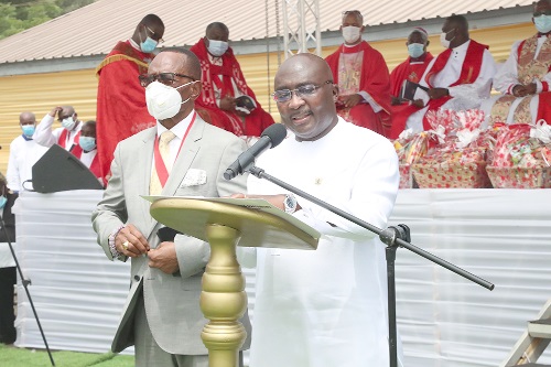 Vice-President Mahamudu Bawumia (right) speaking at the ordination service