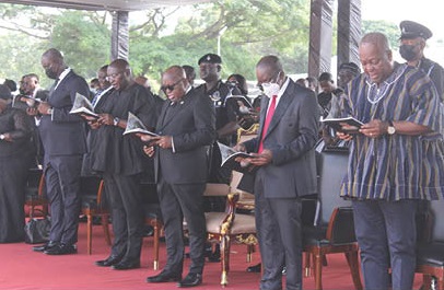  President Akufo-Addo (middle), Vice-President Dr Bawumia (2nd from left), Chief Justice Kwasi Anin Yeboah (left), Alban Bagbin (2nd from right), Speaker of Parliament, and former President John Mahama singing hymns at the service. Picture: ERNEST KODZI