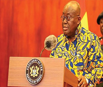 President Akufo-Addo in ahwenepa nkasa, a GTP fabric