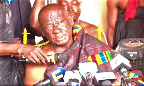 Barima Ayeboafo, Chief of Mamponteng, addressing the media on the roads in the area