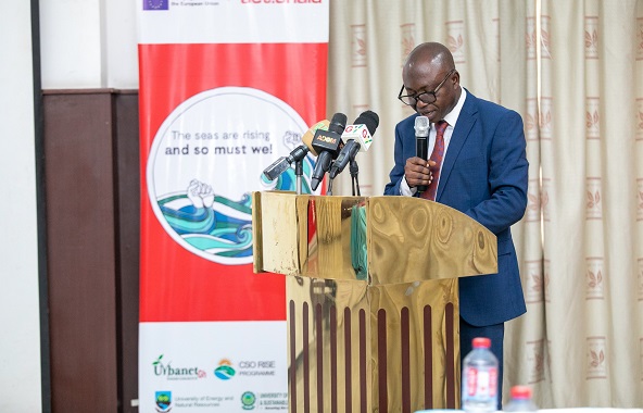 The Vice Chancellor of the University of Energy and Natural and Natural Resources, Sunyani, Professor Elvis Asare-Bediako speaking at the seminar