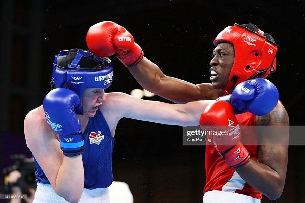 Fight Ornella Sathouth versus Kerry Davis