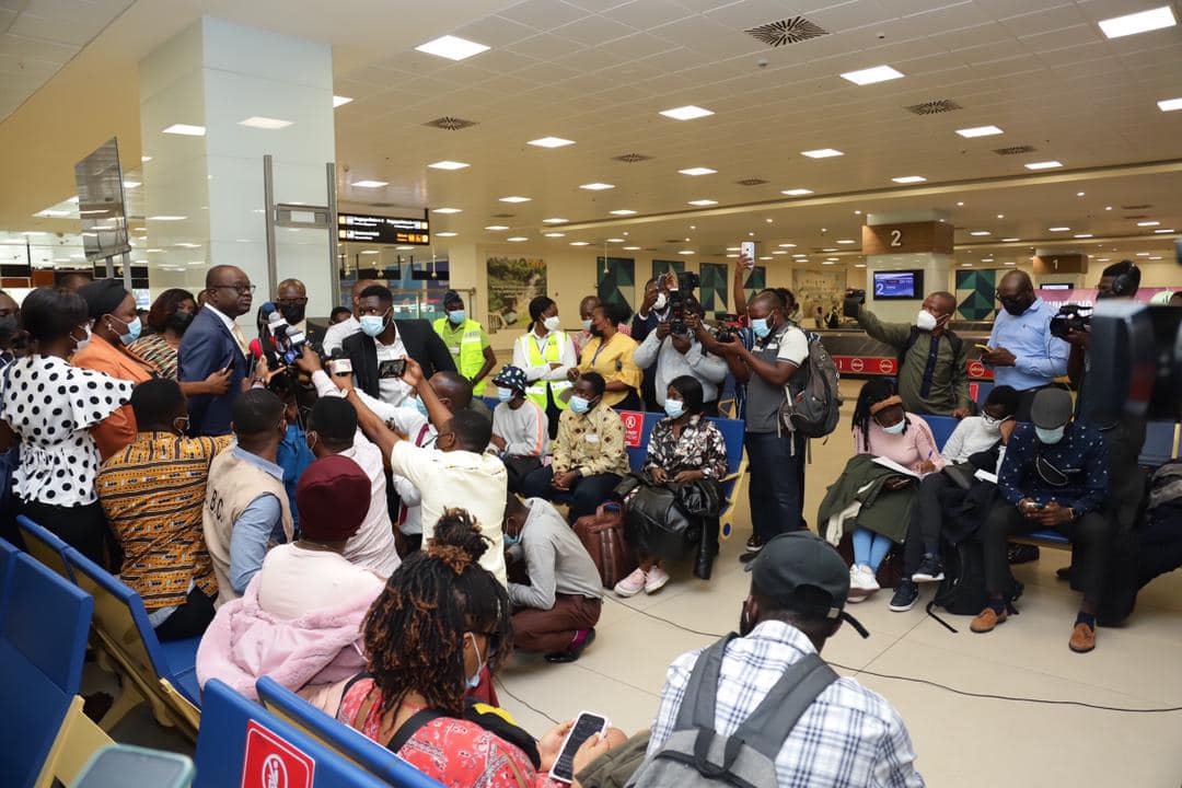 1st batch of Ghanaian evacuees from Ukraine arrive