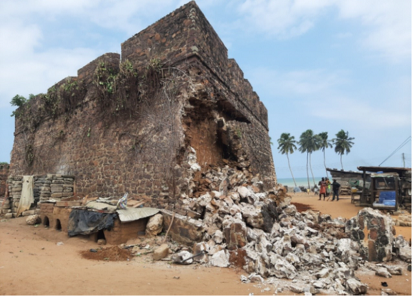 The deterioration of one of the external walls of Fort at British Komenda