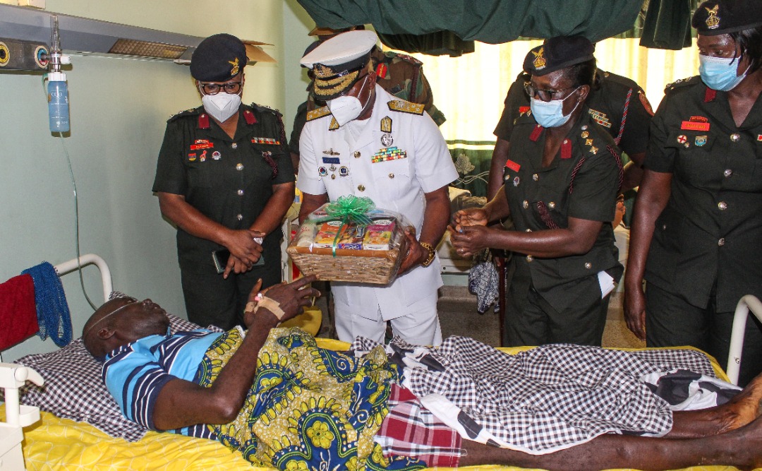 CDS celebrates birthday with personnel on admission at 37 Hospital