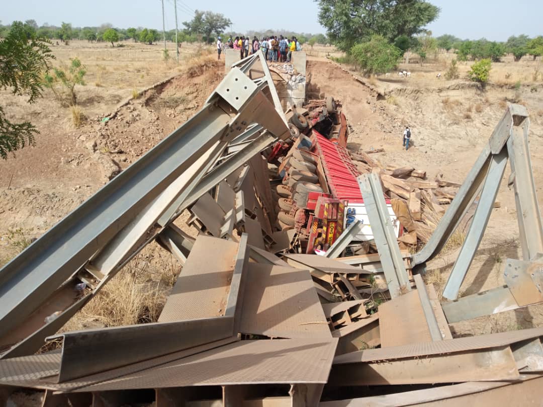 Upper East: Steel bridge over Gugura River collapses
