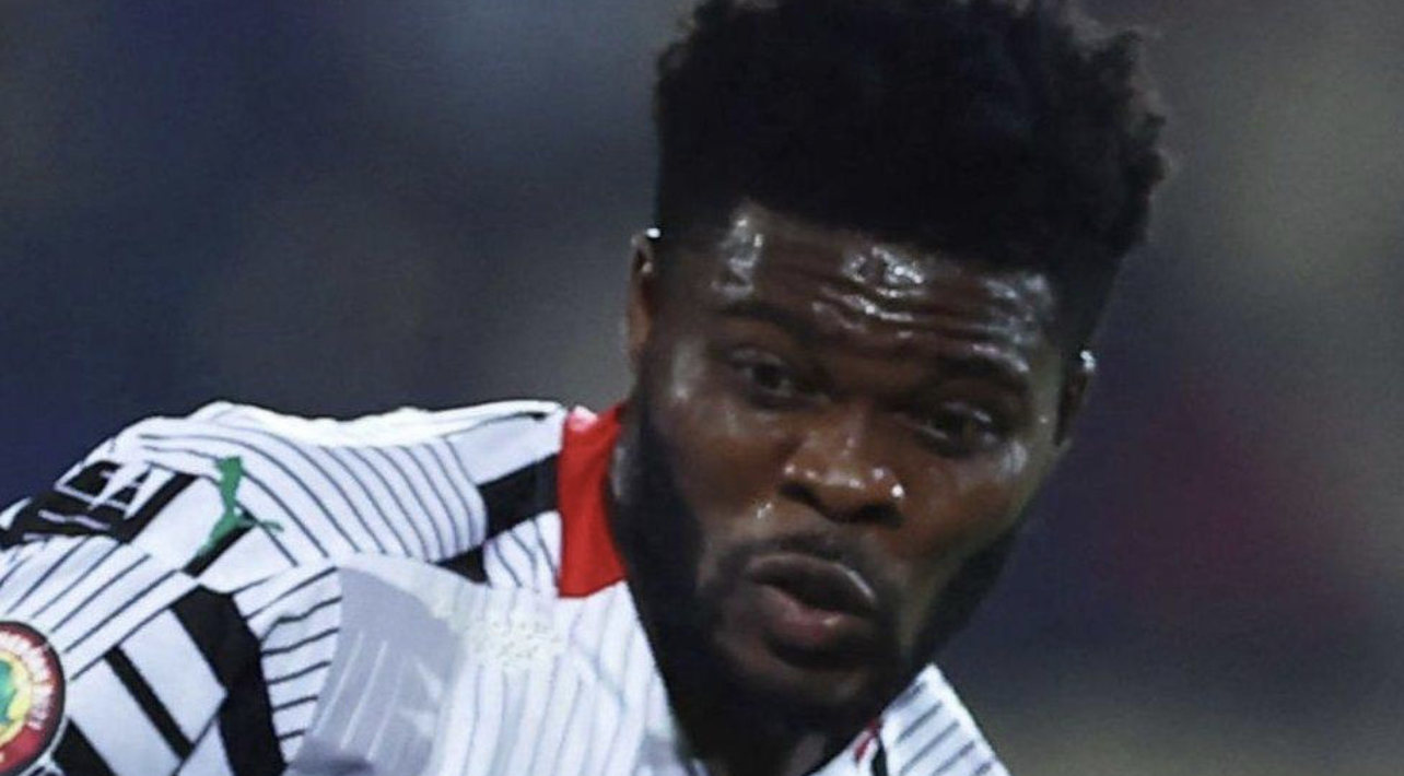 Violence spills on pitch as Ghana reach Qatar World Cup by knocking out Nigeria 