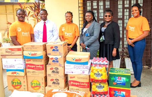 Felicia Ahuble (3rd from right), Branch Manager, Prudential Bank, Cantonment  and other officials of the bank and  Paidia Evangelism Ministry