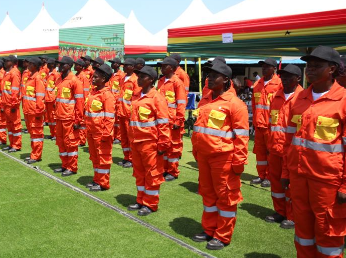 500 lifeguards pass out to save lives on the Volta Lake