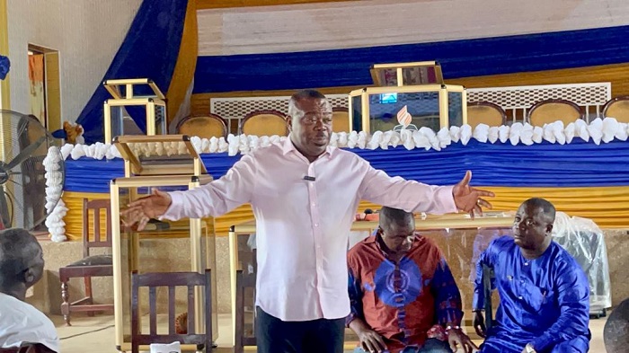Stephen Asamoah Boateng while speaking to some of the constituency executives Stephen Asamoah Boateng while speaking to some of the constituency executives