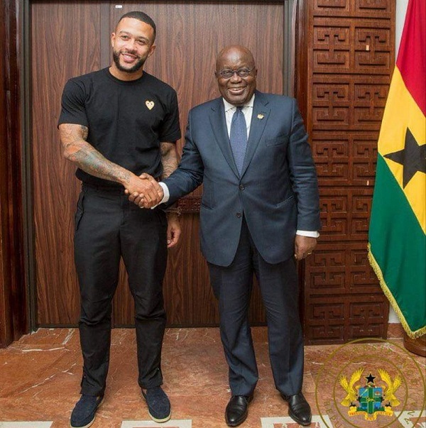 Memphis Depay at the Presidency Menphic Depay meets President Akufo-Addo at the Jubilee House