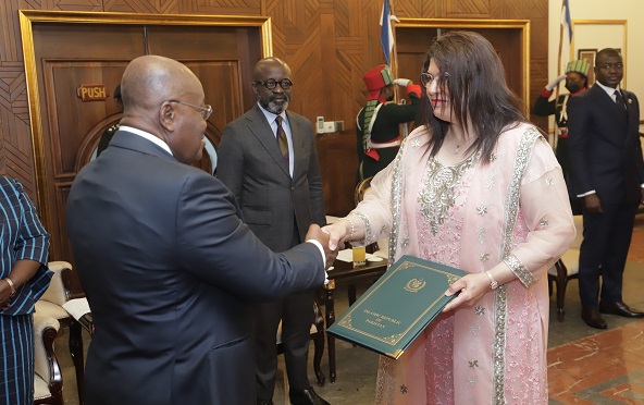 President Akufo-Addo receiving letters of credence from Farhat Ayesha, the High Commissioner of the Islamic Republic of Pakistan to Ghana, at the Jubilee House