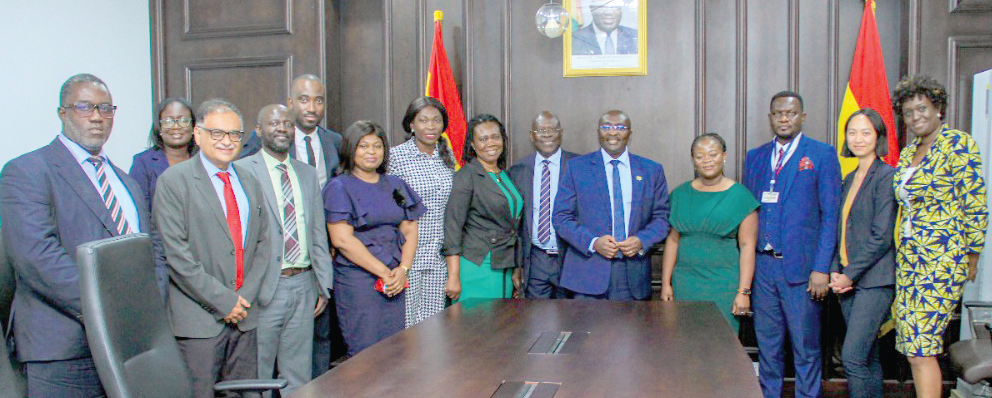 Dr Mahamudu Bawumia with members of  the African Continental Free Trade Area Policy Network