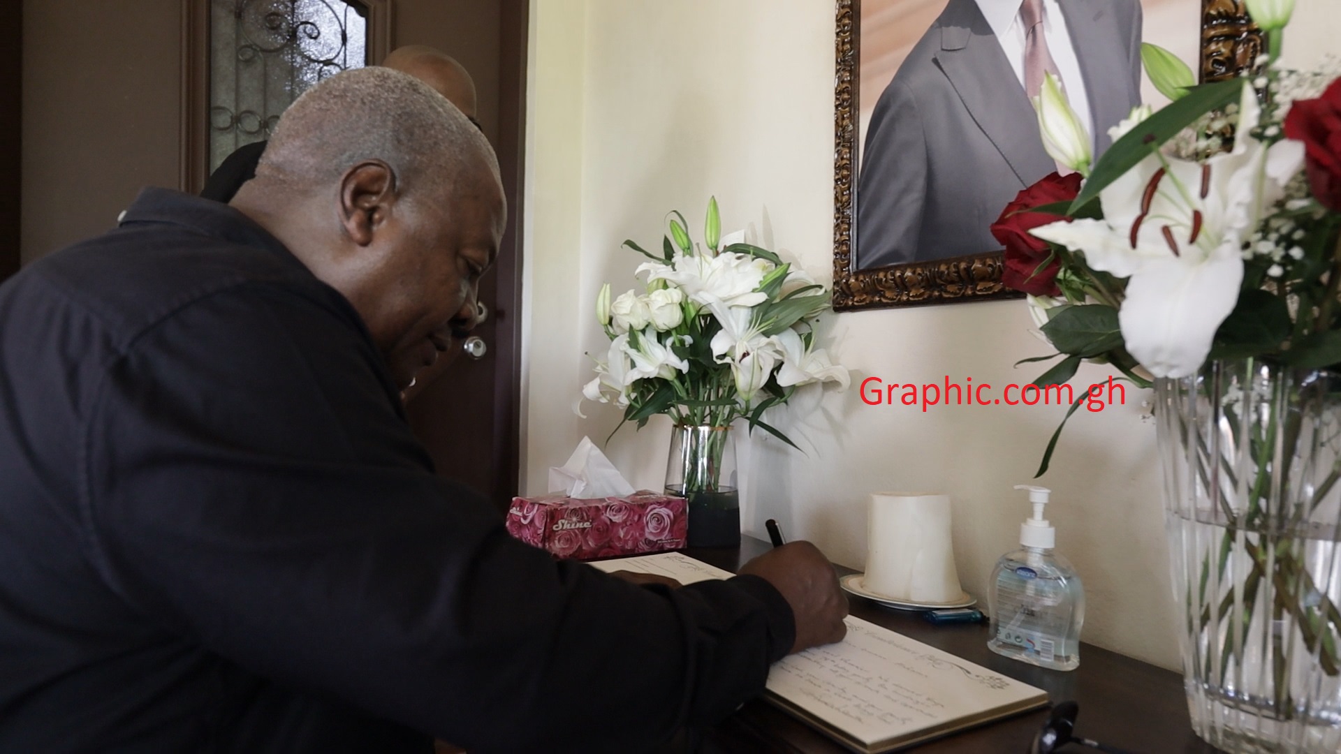 John Mahama, NDC Elders console Kwesi Botchwey's family