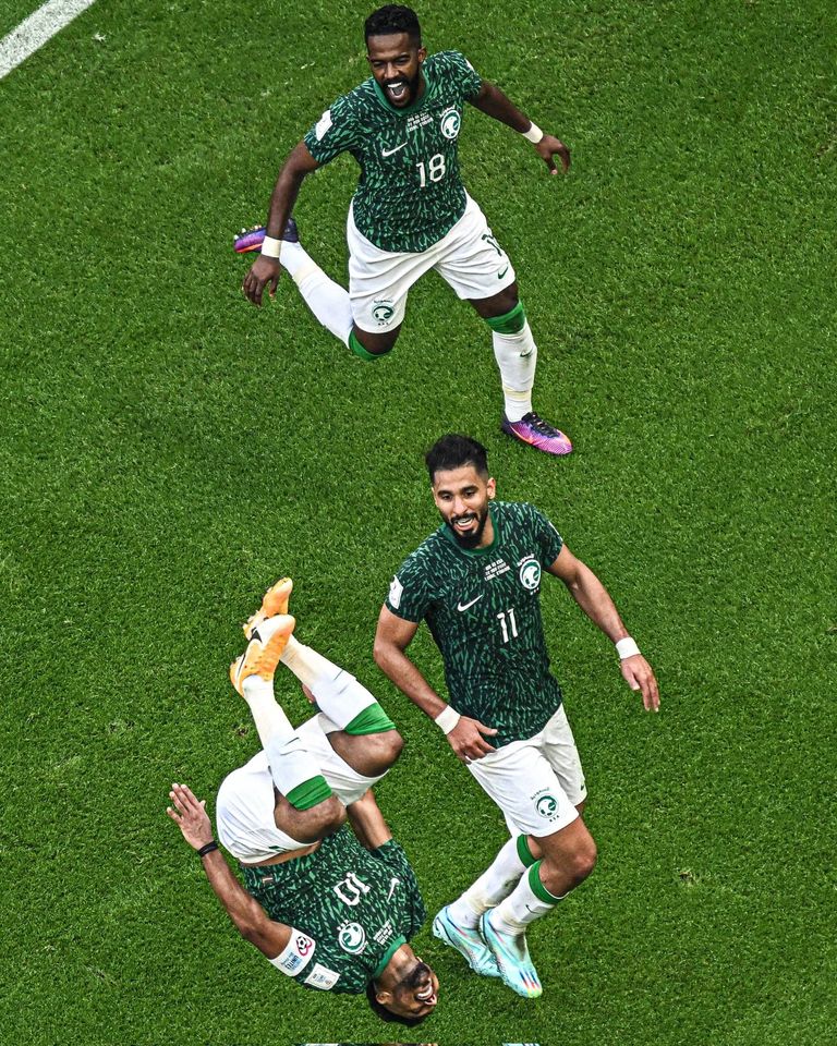 Fifa World Cup: Saudi Arabia fight back to stun Argentina