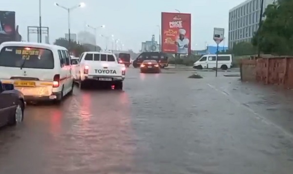 VIDEOS: Police issues alert after flooding in parts of Accra