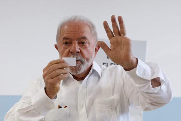 Lula beats Bolsonaro to return as Brazil president