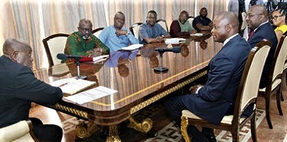 President Akufo-Addo (left) addressing a delegation from Howard University when they paid a courtesy call on him at the Jubilee House. Picture: SAMUEL TEI ADANO