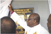 Rt. Reverend Professor Joseph Obiri Yeboah Mante, Moderator of the General Assembly of the Presbyterian Church of Ghana, unveiling a plaque to dedicate the Mount Moriah Presbyterian Church at Adiebeba in Kumasi.