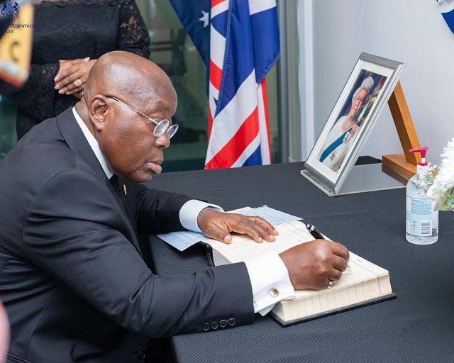 President Akufo-Addo signs condolence book in Accra following Queen's demise