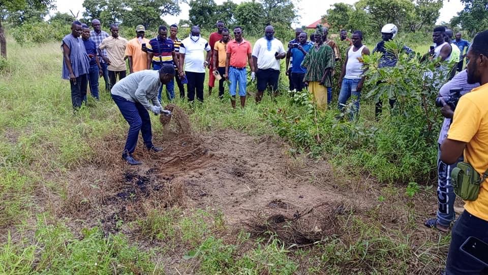 Police discover body in shallow grave in Wa