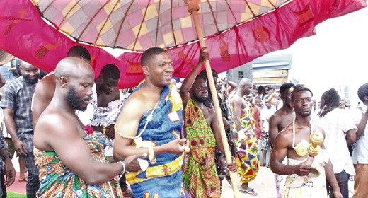 Oseadeeyo Kwasi Akuffo III (2nd from left), the Okuapehene, arriving at the durbar ground