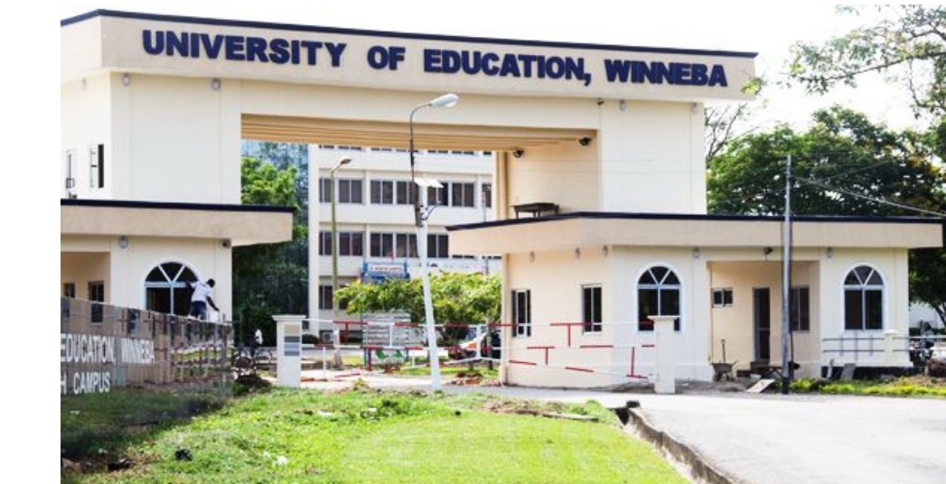 Police fire teargas to disperse protesting UEW students in Winneba