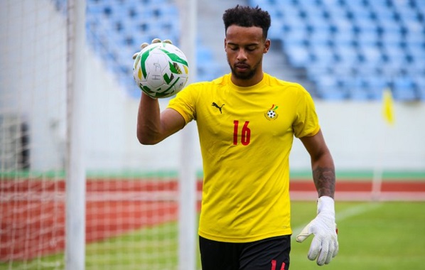 Jojo Wollacott: Goalpost falls on Ghana goalkeeper in training