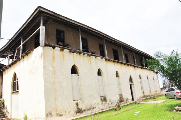 Ho-Kpodzi - The ecclesiastical,  historical community 