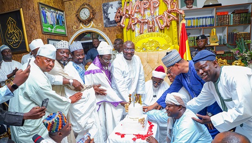 Vice President Bawumia pays  National Chief Imam surprise visit on 104th birthday