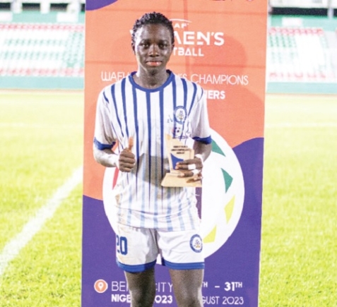 Comfort Amponsah with her Player of the Match award Comfort Amponsah with her Player of the Match award