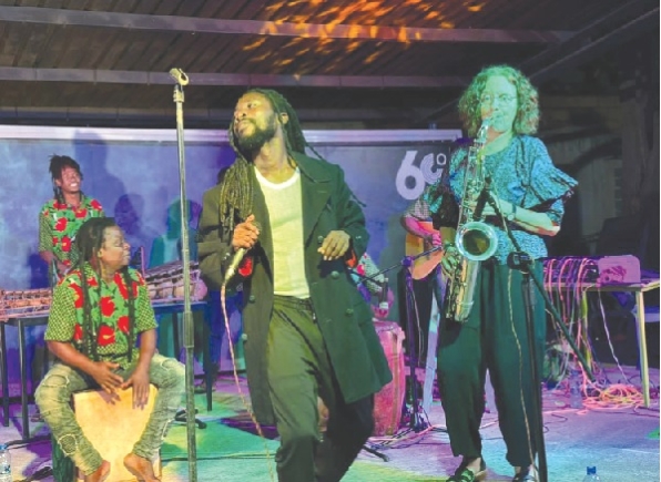 Bongofari (with mic) and Katrine Suwalski on sax at the concert