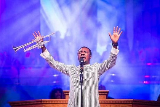 You are annointed, sing in English for the world to hear you - Nathaniel Bassey to GH gospel acts