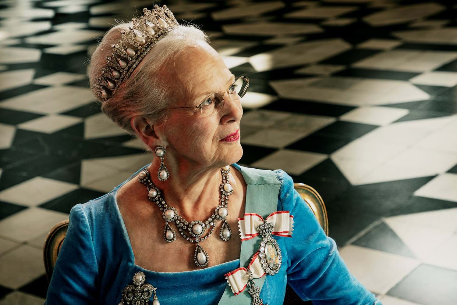 Queen of Denmark announces abdication live on TV