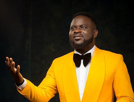 SK Frimpong sings “Faithful God” into 2024