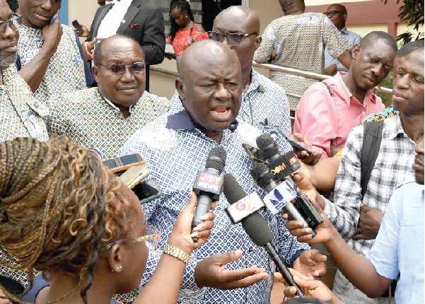  Sulemana Dauda Mahama, Vice-President, Ghana Institution of Surveyors, answering quesions from the journalists. Picture: EBOW HANSON