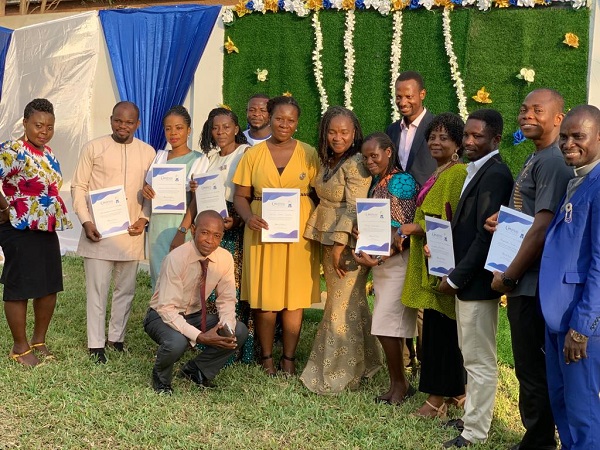 Graduants with some facilitators of the programme 