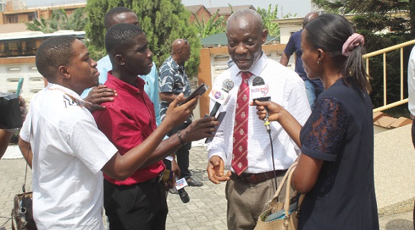 Dr Adu A. Antwi (2nd from right), FCA, Convener, briefing the press after the meeting. Picture: ESTHER ADJORKOR ADJEI