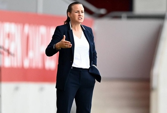 Coach Nora Häuptle: First Foreign coach, 19th coach for Queens