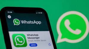 Instant-messaging service WhatsApp is letting users connect via proxy servers so they can stay online if the internet is blocked or disrupted by shutdowns