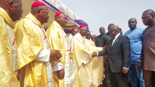 President Akufo-Addo (3rd from right) commiserating with the Catholic Bishops 