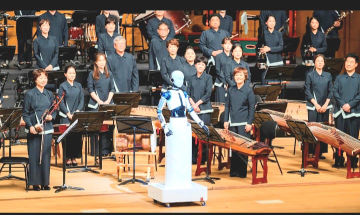 Robot takes podium as orchestra conductor in South Korea