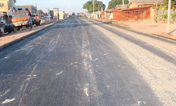 Contractors asphalting the road linking the Tsui Bieoo, Fertilizer and the LeKMA Hospital. Pictures: ESTHER ADJORKOR ADJEI Contractors asphalting the road linking the Tsui Bieoo, Fertilizer and the LeKMA Hospital. Pictures: ESTHER ADJORKOR ADJEI