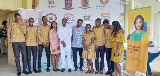 Alhassan Yusif Trawule (5th from left), the Quiz Master, together with the UCC winning students and their tutors