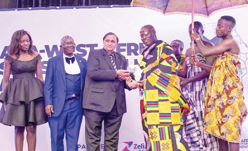 Gopal Vasu (2nd from right), Managing Director of M&G Pharmaceuticals, receiving the award at this year’s Ghana-West Africa Business Excellence Awards