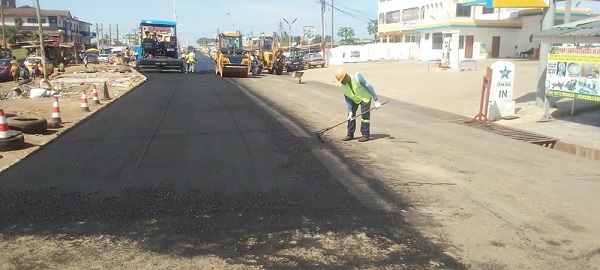 Ongoing maintenance works on the Teshie Tsui Bleoo and Fertiliser roads in Accra