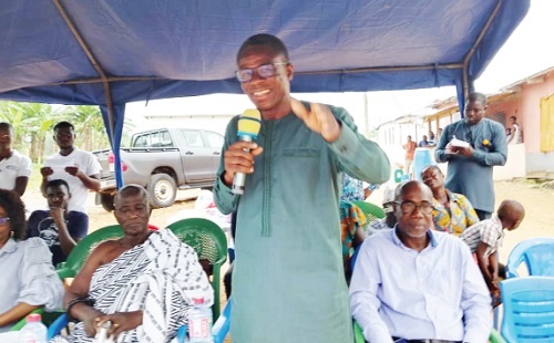 Dr Afake Hornametor, Head of the National Eye Care Unit of the Ghana Health Services, addressing participants during the ceremony