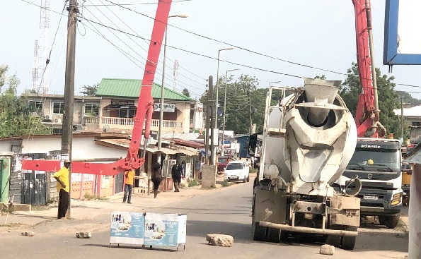 • The Takoradi Technical University road which is one of the major roads which was blocked without permit as a result of the ongoing road construction in Takoradi 