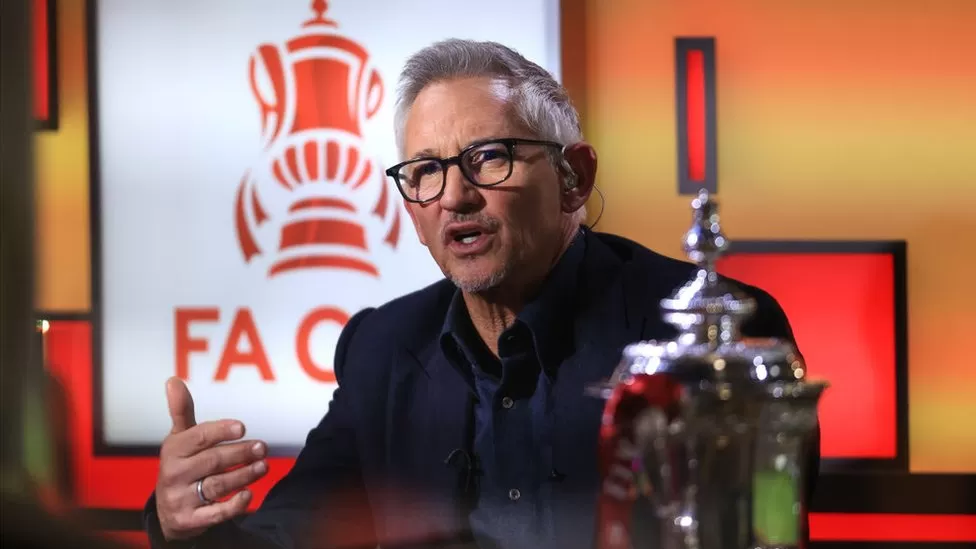 Gary Lineker: BBC boss Tim Davie 'sorry' after sport disruption in Lineker row
